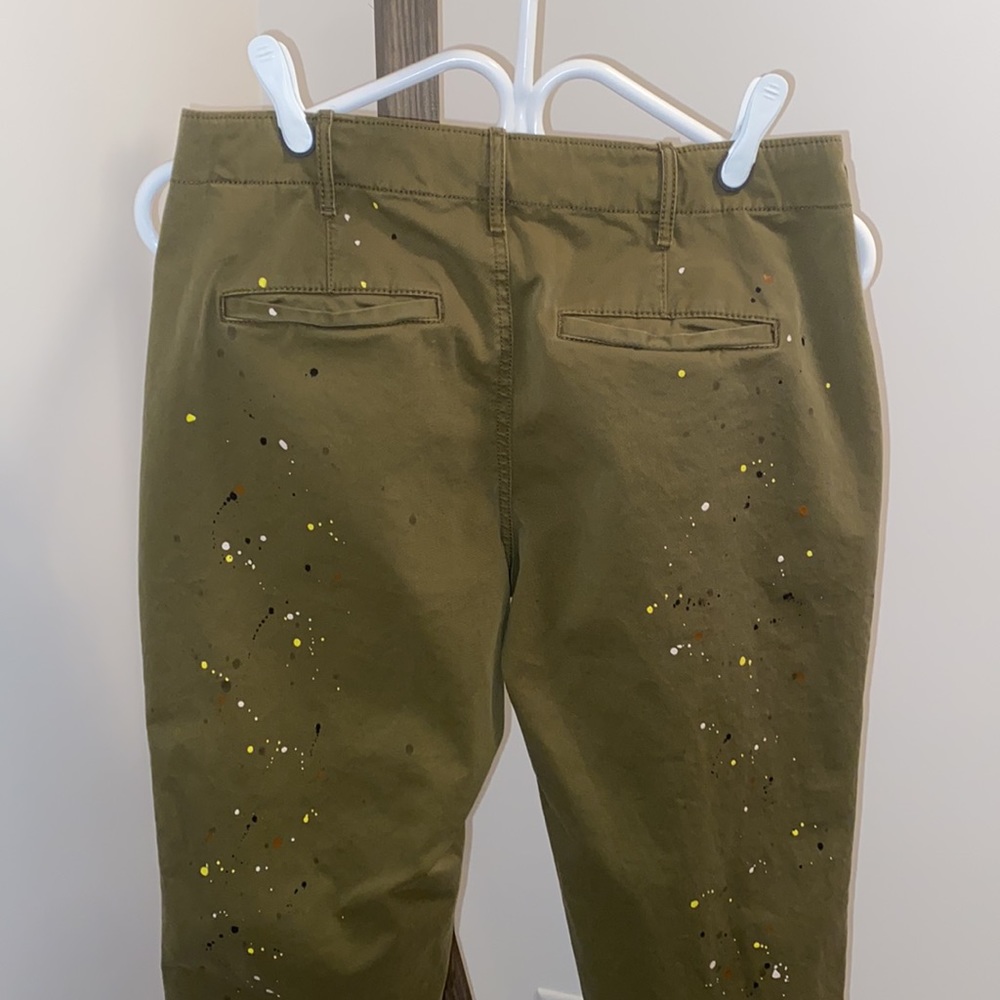 GAP - Picture 4 of 4